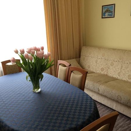 Apartament Centrum กดิเนีย ภายนอก รูปภาพ